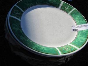 lot 46 image: Gibson green dinner plates