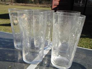 lot 194 image: tea glasses qty 5