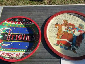 lot 244 image: Christmas platters qty 2