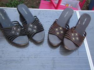 lot 268 image: womens sandals used size 8