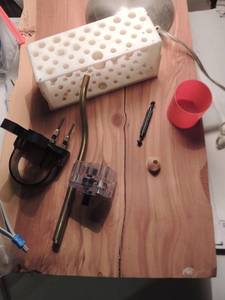 lot 215 image: RELOADER COMPONENTS