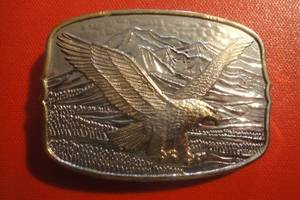 lot 22 image: American Eagle Belt Buckle, Silverplate, Highlighted with a Layer of 24 Karat Gold,International Mint, COA # 258289, No Box