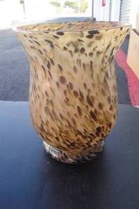 lot 30 image: Vintage Hand Blown Art Glass, Tortoise Shell Vase, About 8 x 6