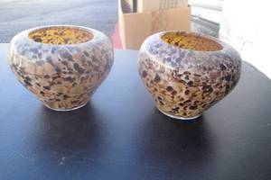 lot 33 image: Set of 2 Vintage Art Glass, Hand Blown, Tortoise Shell Candle Holders, About 3x4 14 