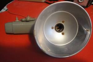 lot 39 image: Vintage Ansco Flash Lamp