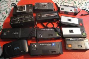 lot 83 image: Lot of 12 Vintage Kodak Cameras, Mixed Styles and Series