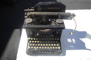 lot 137 image: Vintage L.C. Smith & Bros. Typewriter From the 1920s