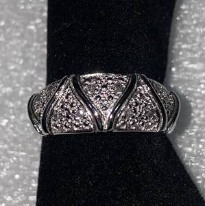 lot 73 image: New Other - 925 Diamond Ring - In Condition As Shown - READ