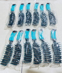 lot 130 image: Lot Of 12 New - Combs Jade 1498 - In Condition As Shown