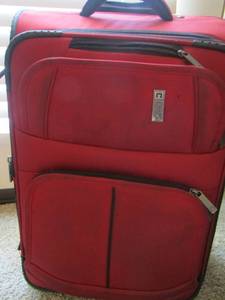 lot 50 image: Chaps red suitcase