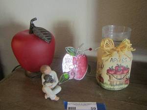 lot 59 image: apple dcor
