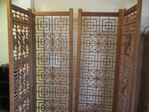 lot 4 image: Teak Wood  Foldable room dividers. SCRREENS  qty 2     QTY X THE MONEY