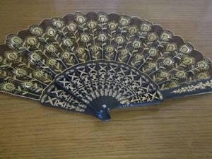 lot 69 image: Black & Gold floral fan small