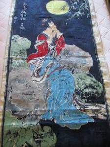 lot 72 image: 36x18 JAPANESE SILK  DCOR PIECE