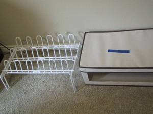 lot 84 image: shoe rack holds 18 pairs , storage box