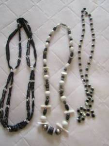 lot 121 image: Womens beaded necklaces  QTY 3