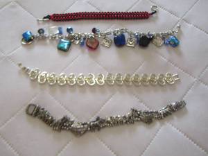 lot 130 image: qty 4 womens charm bracelets