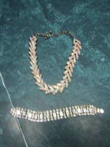 lot 17 image: Rhinestone NECKLACE  with Rhinestone BRACELET