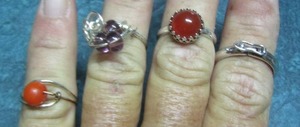 lot 149 image: qty 4 womens rings