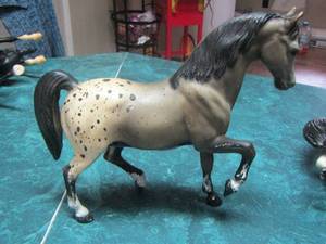 lot 224 image: BREYER LEOPARD APPALOOSA