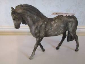 lot 184 image: vintage classic Breyer horse #3060 Andalusia family wild dark dapple grey mare