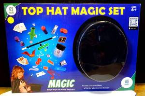 lot 18 image: NEWSEALED - 65 PIECE TOP HAT MAGIC SET