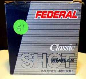 lot 51 image: FEDERAL CLASSIC SHOT FIEL LOAD SHELLS - (25 COUNT)