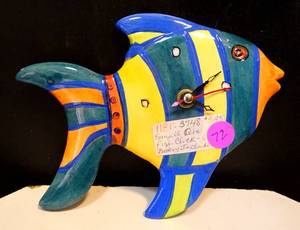 lot 72 image: COLORFUL FISH WALL CLOCK