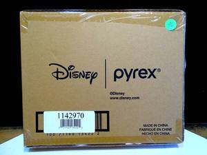 lot 96 image: NEW - PYREX MICKEY MOUSE DISNEY 4 PC SILICONE LUNCH SNACK BAG SET