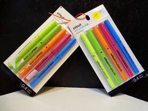 lot 154 image: NEW - SET OF 10 CRICUT INFUSIBLE INK PENS