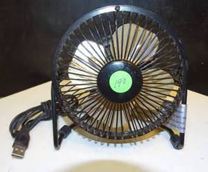 lot 190 image: PORTABLE USB FAN