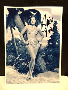 lot 216 image: AUTHENTIC HOLLYWOOD ACTRESS JANIS PAIGE HAND SIGNED 5 X 7 PHOTO $$