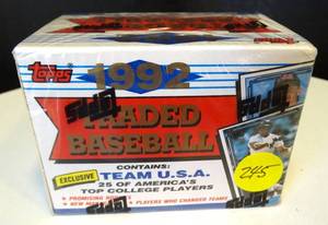 lot 245 image: FACTORY SEALED 1992 TOPPS TRADED BASEBALL (132 CARDS) $$