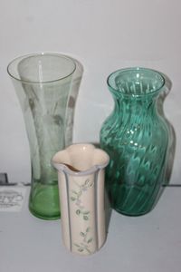 lot 44 image: Glass and Ceramic Vases