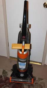 lot 65 image: Bissell Clean View Removed Embedded Dirt for a Deep Clean, Multi Cyclonic