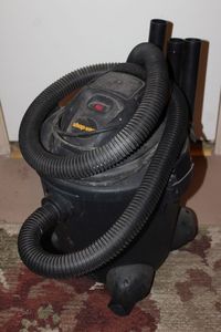 lot 66 image: Shop Vac with Attachments