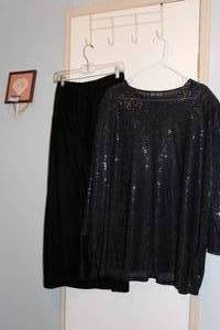 lot 275 image: Plus Skirt and Blouse