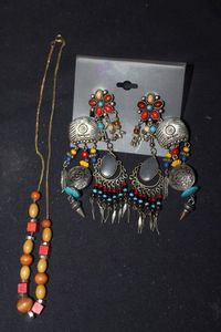 lot 81 image: Fashion Jewelry