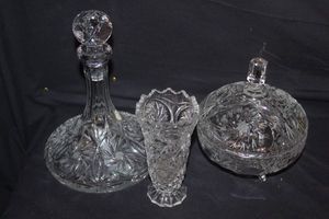 lot 84 image: Crystal Decanter, Vase and Lidded Candoli