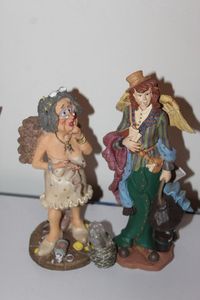 lot 88 image: Home Dcor Items