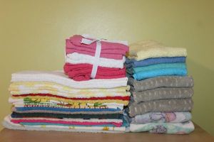 lot 102 image: Towels and Washcloths