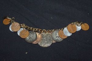 lot 125 image: Bracelet of Canadian Coins