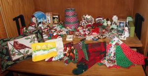 lot 139 image: Christmas Deco, Ornaments, and More