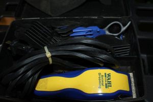 lot 168 image: Wahl Trimmer Set
