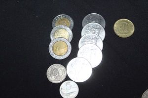 lot 179 image: Italian Coins