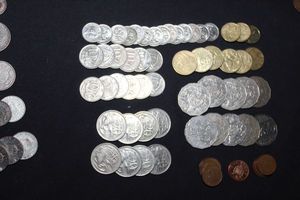 lot 186 image: Large amount of Australian Coins