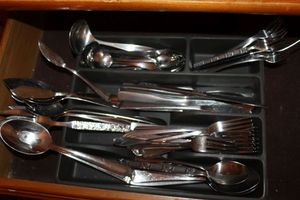 lot 220 image: Silverware