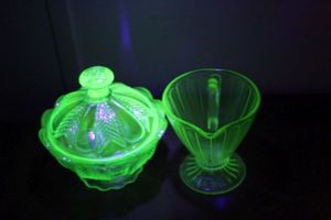 lot 5 image: Uranium Glass, Creamer and Sugar