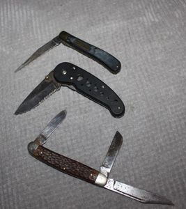 lot 18 image: Pocket Knives, Including Vintage Craftsman