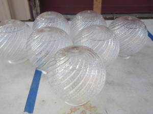 lot 36 image: qty 7 globe light fixtures